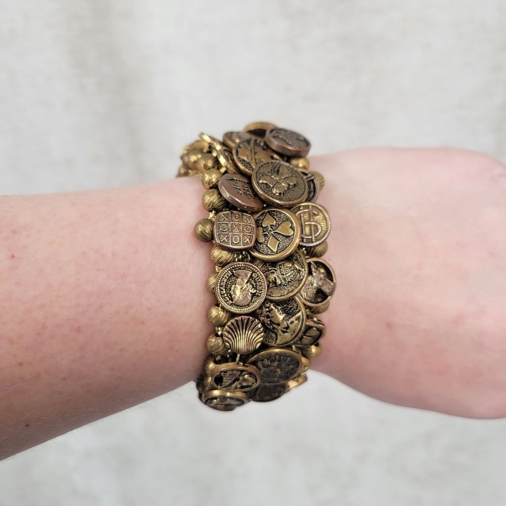Vintage Button Charm Stretch Bracelet Horses Equestrian Egyptian Novelty